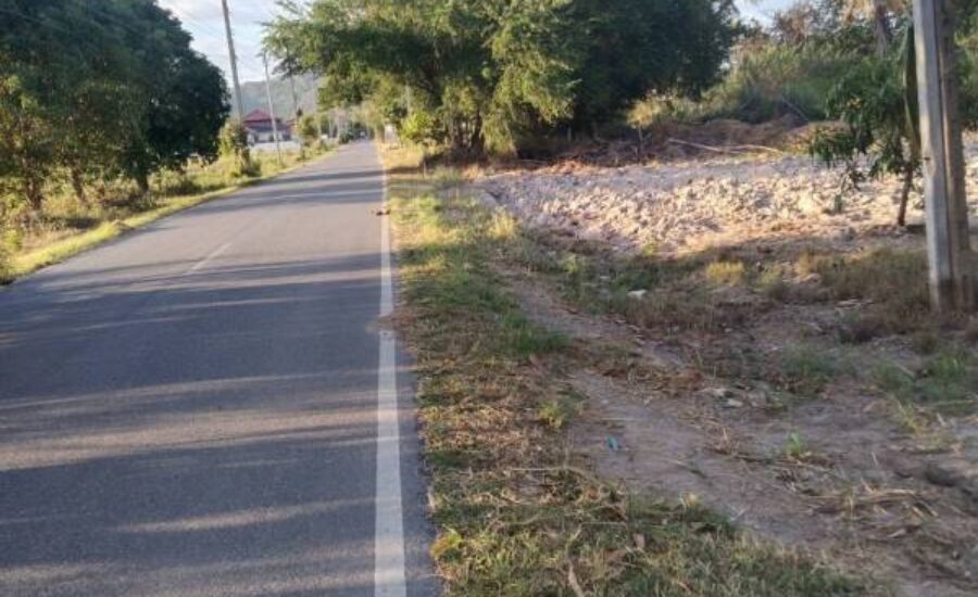 Land for sale 5 rai near Black Mountain golf course