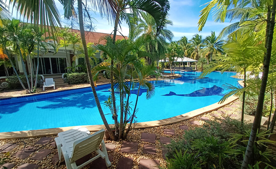 Pool access apartment for sale *** SOLD ***